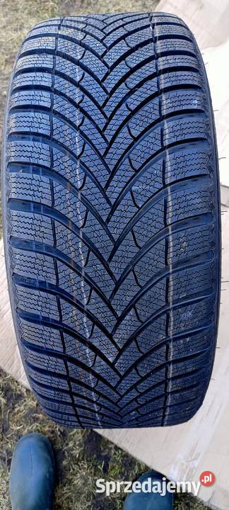 OPONA NOWA FIRMY SEMPERIT SPEED GRIP 5 22540 R18 Oleśnica