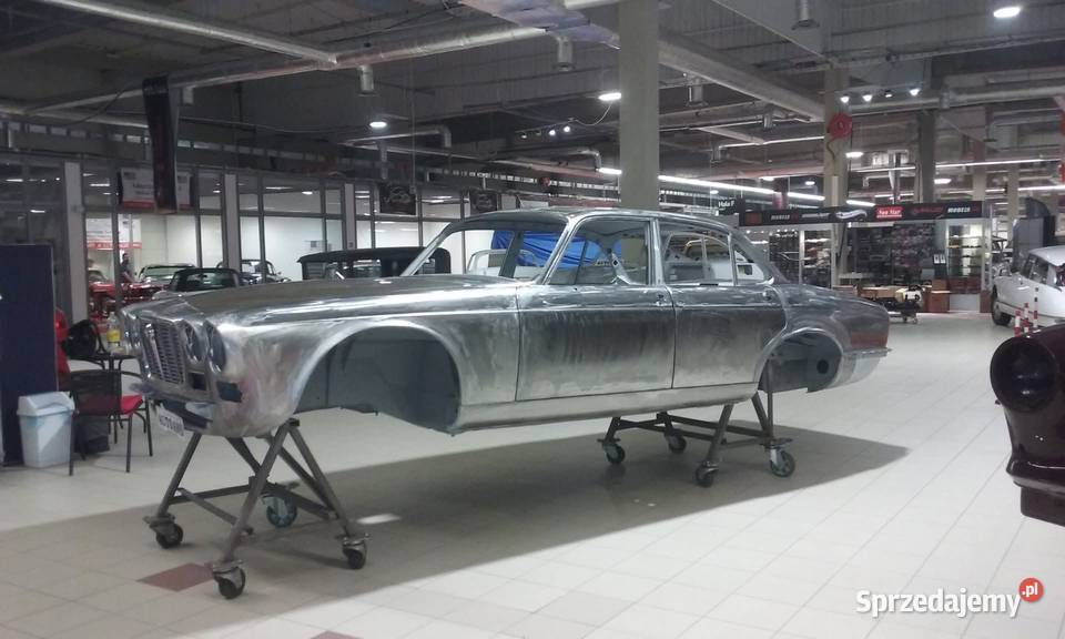 Jaguar XJ6 XJ12 LWB Seria 2 mk II karoseria nowa Słupca