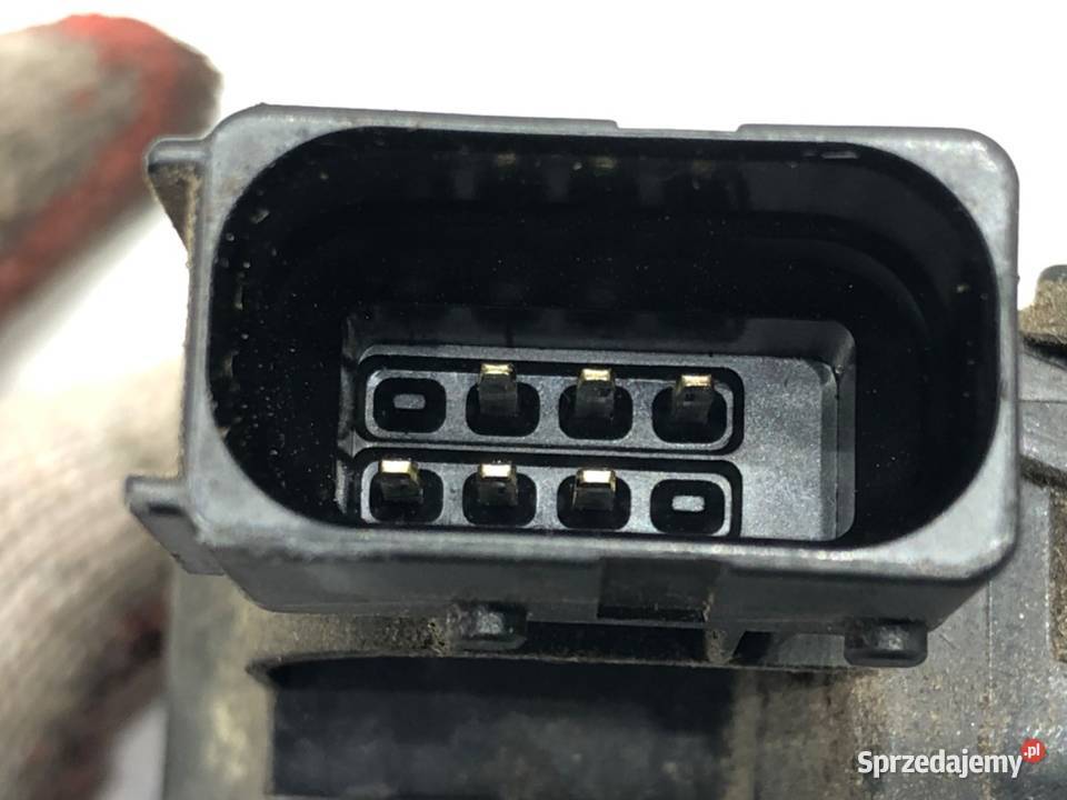 ZAMEK DRZWI PRAWY TYŁ OPEL CORSA D Hatchback