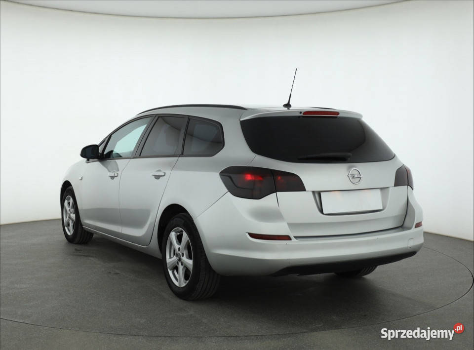 Opel Astra 17 CDTI gniazdo USB Piaseczno sprzedam