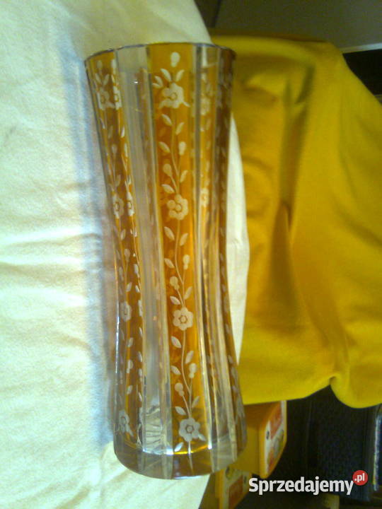 Wazon kryształowy Huta Szkła Julia Porcelana i szkło