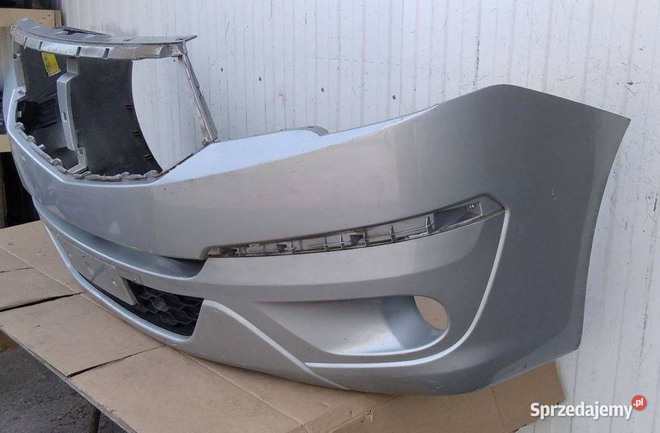 SSANGYONG RODIUS ZDERZAK PRZÓD