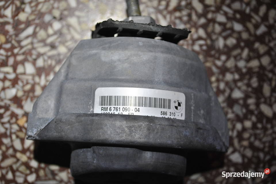 Zawieszenie silnika BMW E60 E61 E63 E64 poduzki Poręba