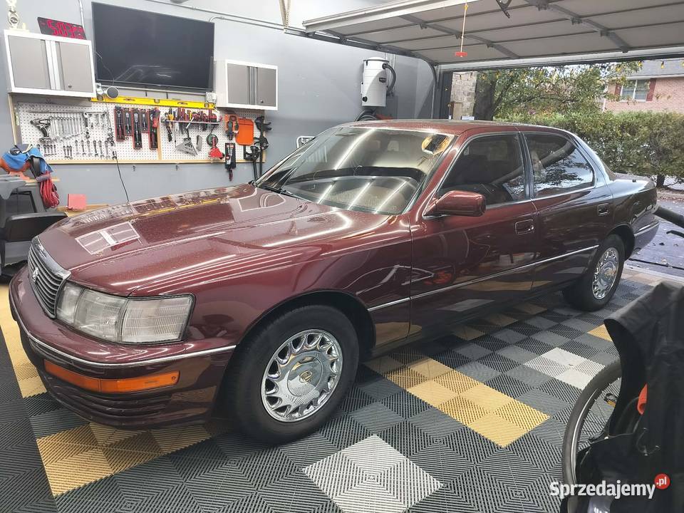 Lexus LS400 UCF10 1990 Przedlift z czerwonym Sieradz