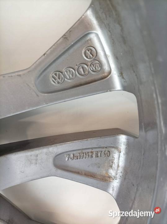 FELGA ALUMINIOWA R17 5X112 ET40 OC 57 7JX17H2 aluminiowe