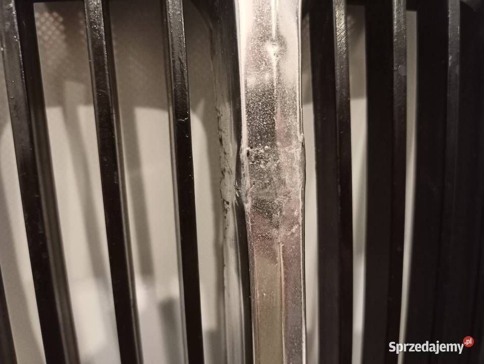 BMW E12 nerki grill atrapa przednia chłodnicy Części samochodowe Sieradz