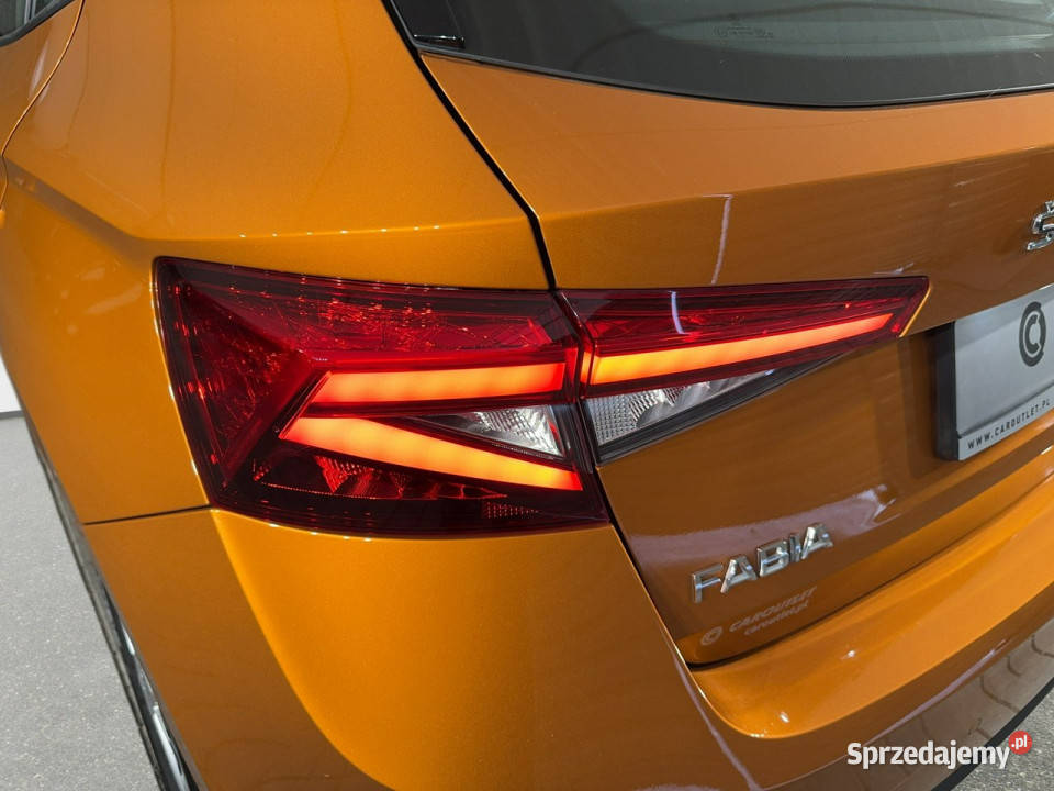 koda Fabia VAT 23 Ambition 10TSI 110 DSG 2023 r światła LED Myślenice