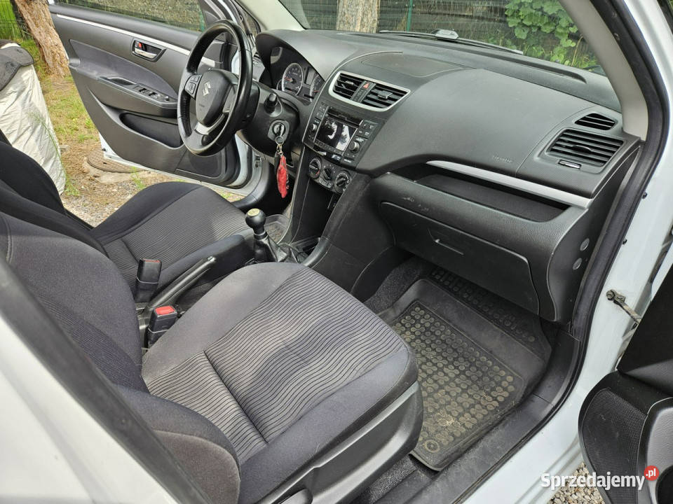 Suzuki Swift 4 x 4 Klimatyzacja Podgrzewane Swift Ruda Śląska