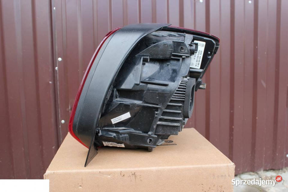 VW POLO LAMPA TYŁ 2012 LEWA osobowe Oświetlenie