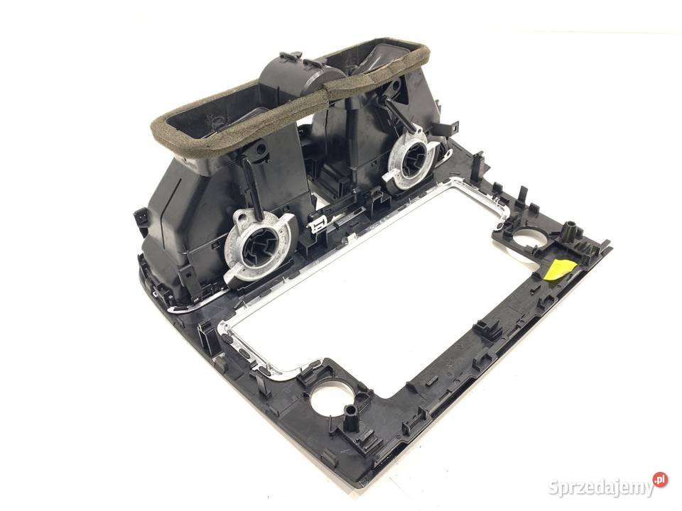 KRATKA NAWIEWU PRZÓD VW GOLF VII 5G1819728