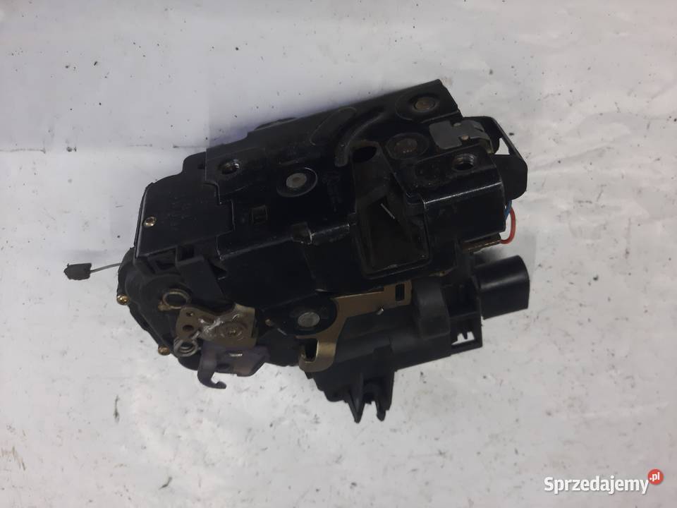 Skoda Octavia Vw Golf 4 Zamek Drzwi Prawy Przód Zamki, wkładki i kluczyki Części samochodowe Ksawerów sprzedam