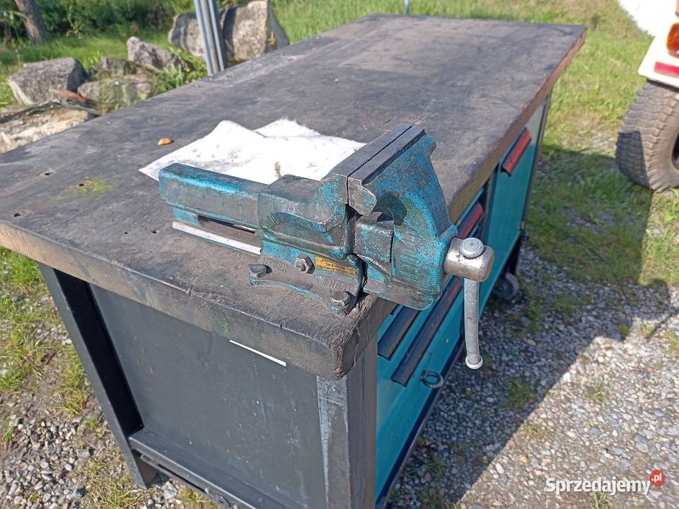 stół warsztatowystół roboczy na kołach imadło