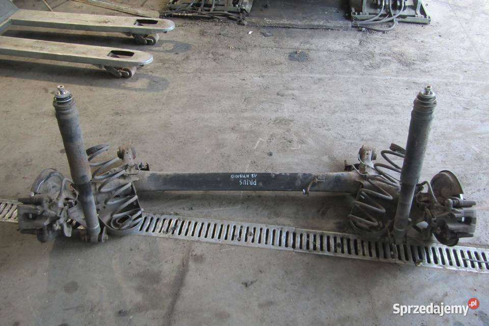 BELKA OŚ ZAWIESZENIA TYLNA TYŁ 18 HYBRID TOYOTA