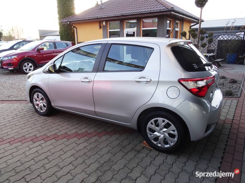 TOYOTA YARIS światła przeciwmgielne Goleniów