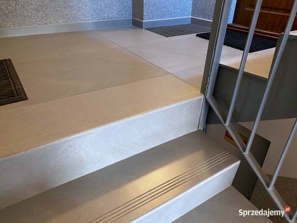 Szare płytki schodowe 100x30 ANTYPOŚLIZGOWE z Łask sprzedam