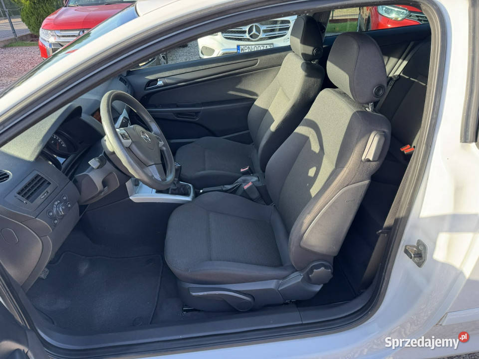 Opel Astra ASTRA GTC Serwis 140 2009 H 20042014 Astra Szerominek sprzedam