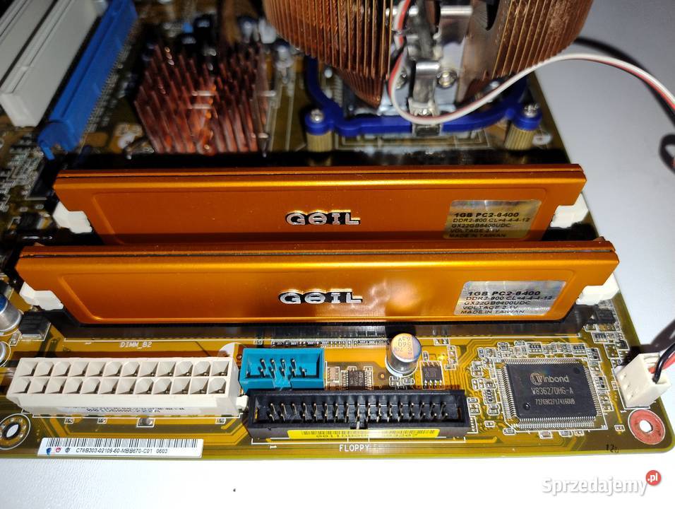 Asus P5KProcesor Radiator Pamięć Maskownica DDR2 800