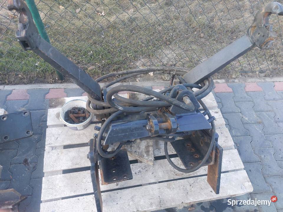 Tur z tuzem Deutz Fahr Agrotron 100 śląskie