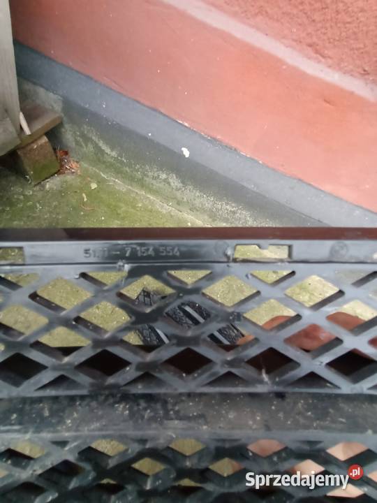 BMW 3 KRATKA ZDERZAKA BMW E90E91 Karoseria Sosnowiec