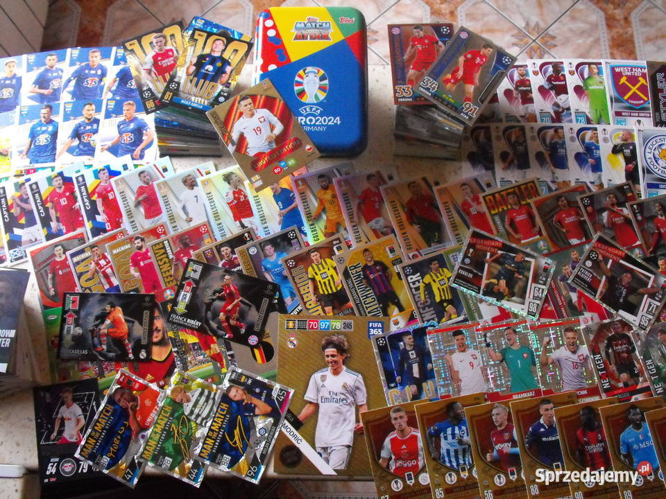 MEGA zestaw 200 kart piłkarskich puszka Zestaw Dla Dziecka