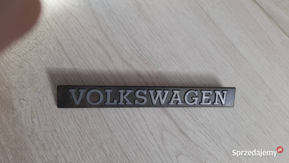 Sprzedam oryginalny znaczek napis emblemat Emblematy