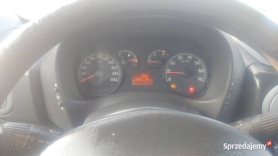 Fiat Doblo Cargo van 2004 r 12 benz lpg hak Łowicz