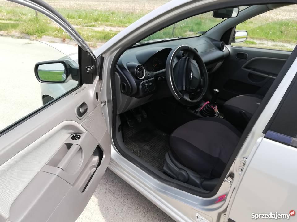Ford Fiesta mk6 2002r 13 benzyna Rok produkcji 2002 Parczew