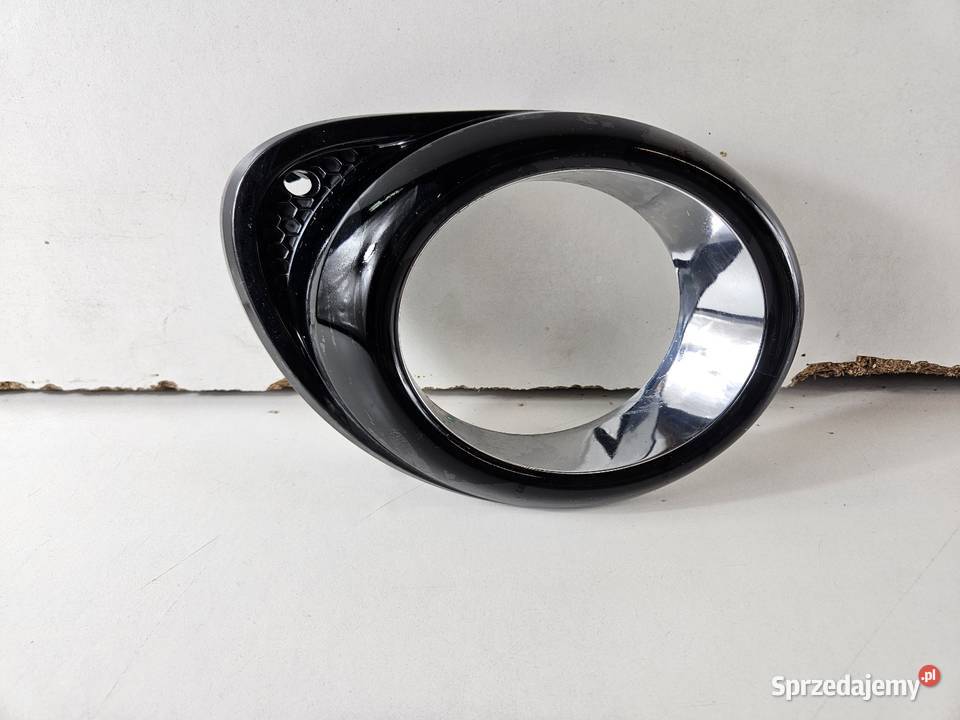 OPEL ADAM RAMKA HALOGENU PRAWY PRZÓD PRAWA osobowe Międzychód