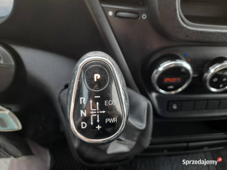 Iveco Daily 35S13 Maxi serwisowany w ASO Himatic światła przeciwmgłowe Lipiany