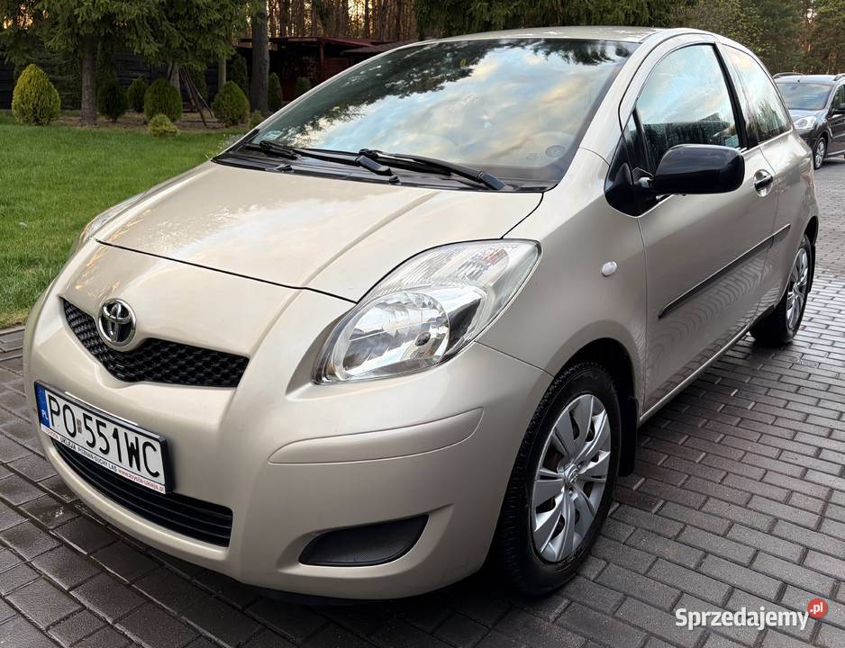 TOYOTA Yaris 13 Salon Serwis ASO niski przebieg gniazdo AUX Wieliszew