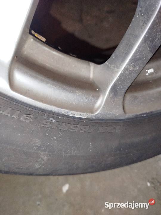 Sprzedam Samochodowe