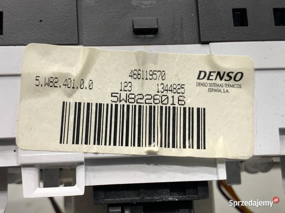 PANEL STEROWANIA NAWIEWU OPEL CORSA E 466119570 osobowe