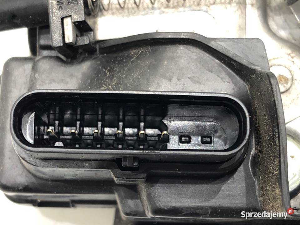 ZAMEK DRZWI PRAWY PRZÓD VOLVO XC60 II SUV osobowe