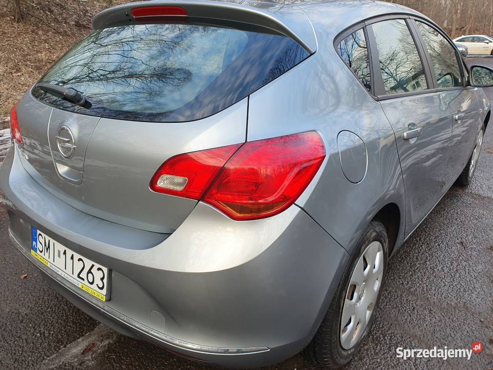 OPEL ASTRA 14 2013 123 Krajowy Oryginał Stan Katowice