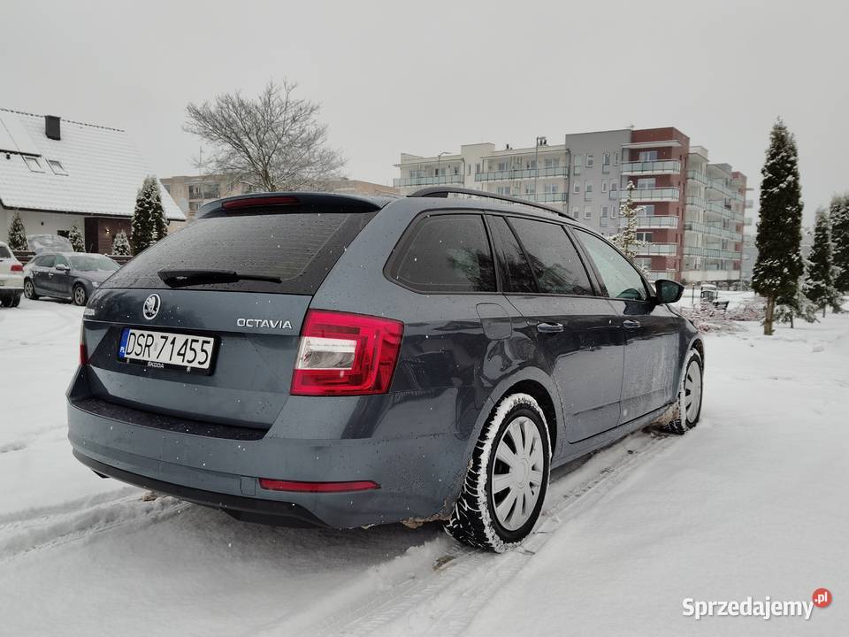 Skoda Octavia 20 Tdi 150 DSG super stan dużym