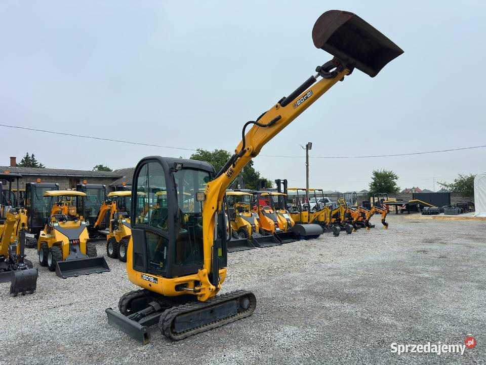 JCB 8018 CTS Mini koparka z 2009 roku 1800 Złoczew