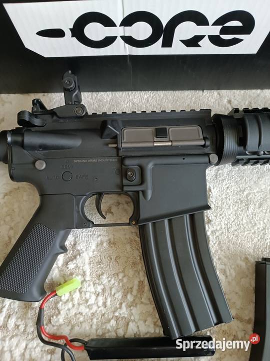 Replika karabinu M4 komplet pudełko magazynki Radom