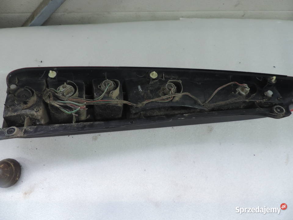 LAMPA PRAWA TYŁ TYLNA HONDA HRV 1 3D Oświetlenie Nowy Sącz