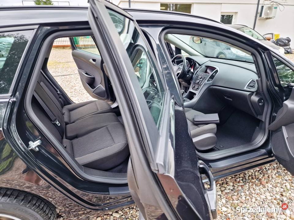 Opel Astra J Kombi Lifcie 16 Diesel Bogate welurowa tapicerka Białystok