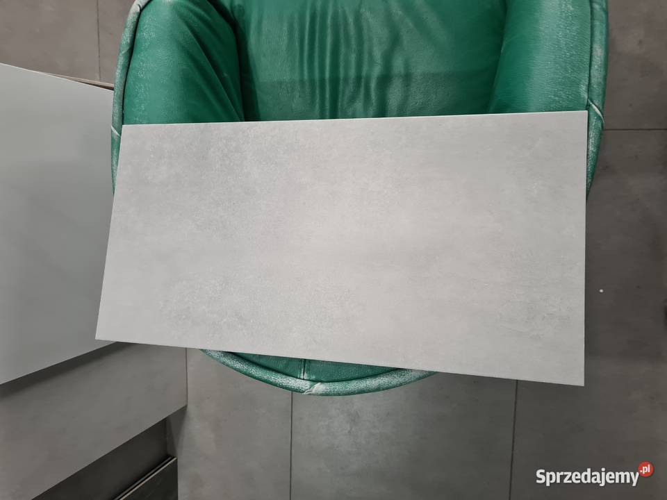 PŁYTKA GRESOWA WALK GREY 30X60 GAT 2 STARGRES Opoczno