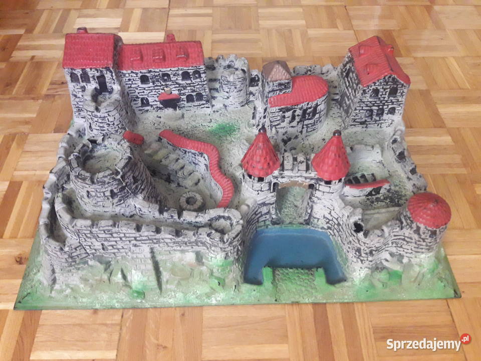 Zamek makieta zabawkwa dzieci pałac PRL twierdza Piotrków Trybunalski sprzedam