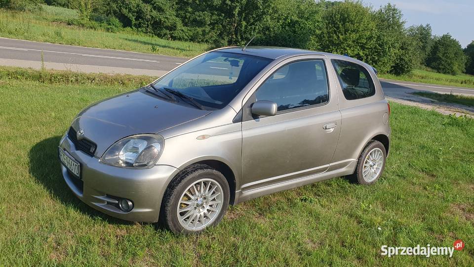 yaris 15 ts Kiełczewice Dolne