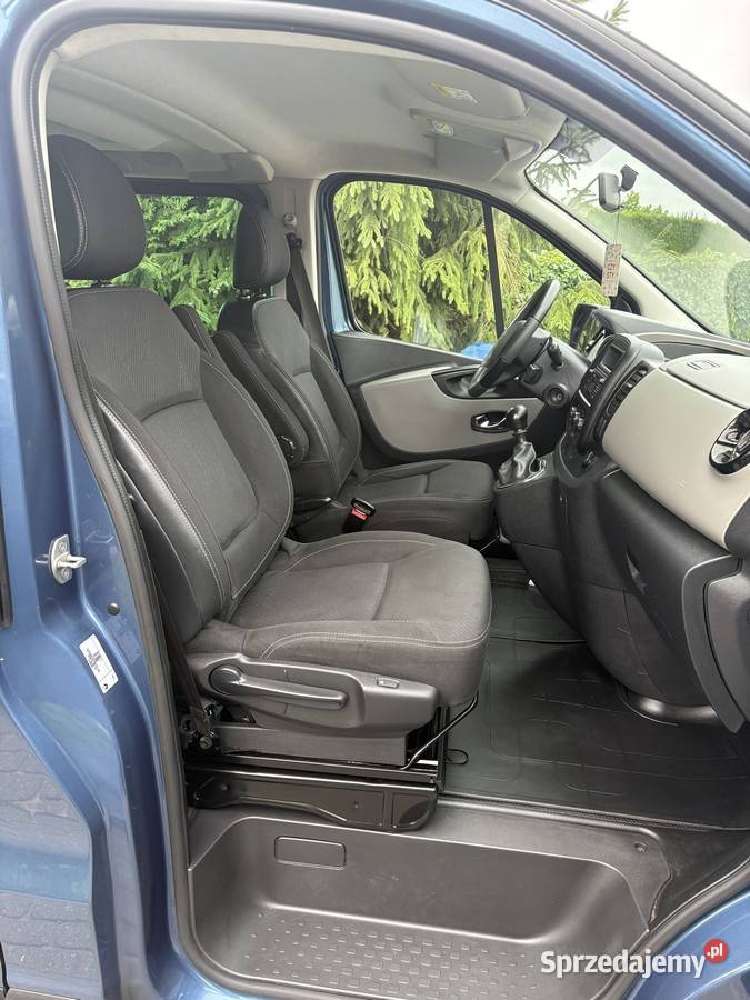 RENAULT TRAFIC 16 dCi 121 2018 8 OSÓB 6 BIEGÓW elektryczne lusterka Dolna Grupa
