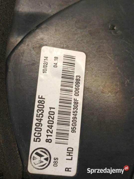 LAMPA TYŁ W KLAPĘ PRAWA 5D HB GTI 5G0945308F osobowe