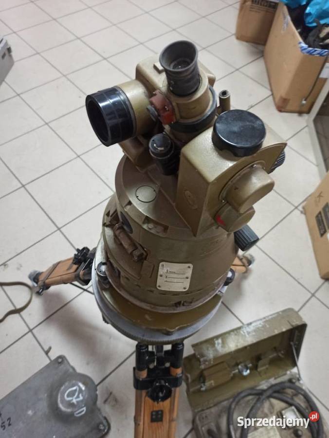 Żyrokompas IG17 komplet z trójnogiem i Militaria Skierniewice