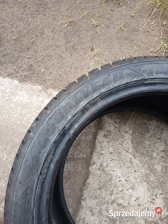 Opona zimowa 2554018 Goodyear Ultra Grip Białystok sprzedam