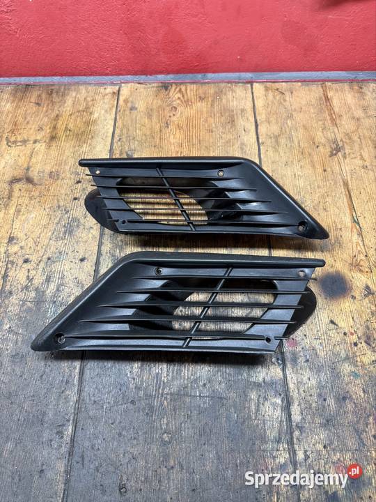 Wloty powietrza boczne Polski Fiat 126p FL ST Gidle sprzedam