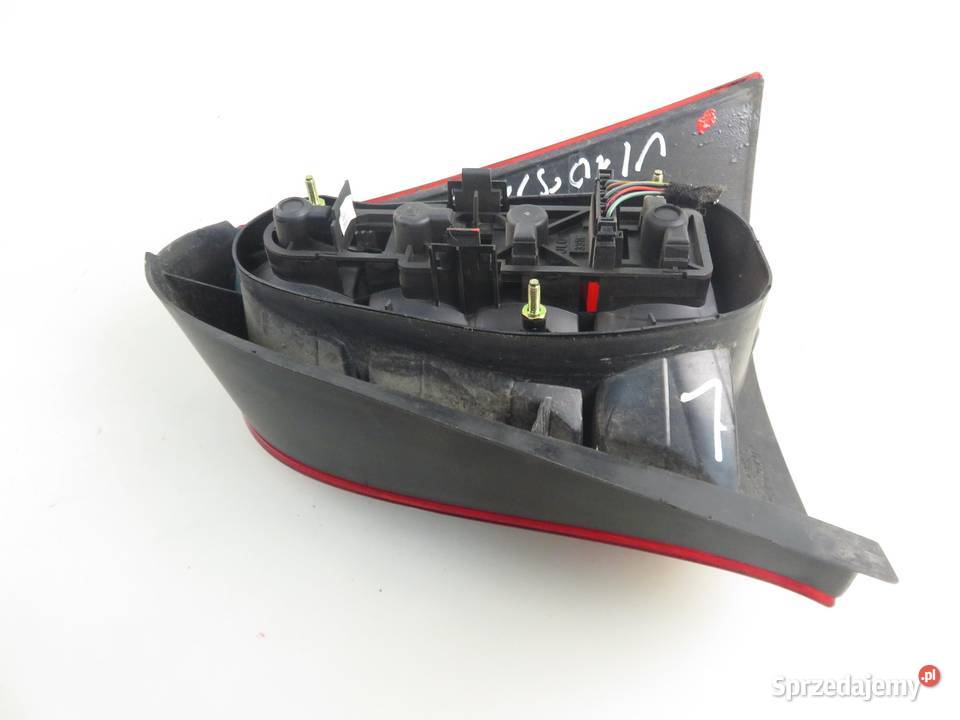 LAMPA LEWA TYLNA MERCEDES W168 Lampy tylne