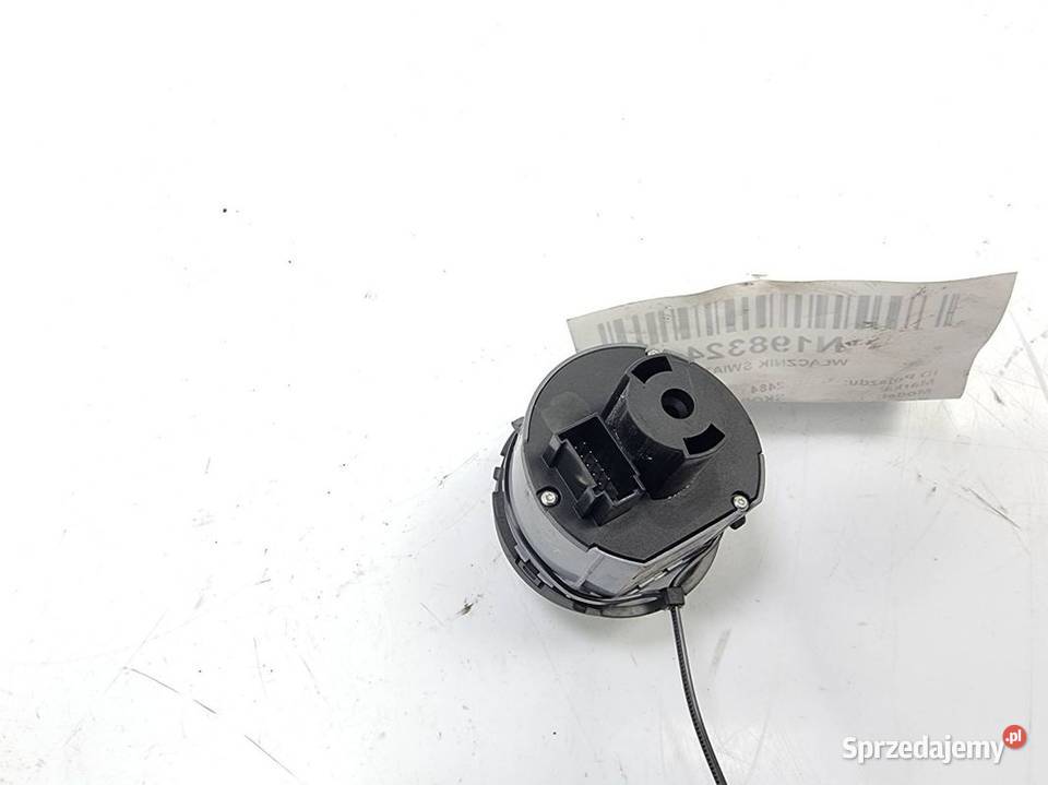 WŁĄCZNIK ŚWIATEŁ SKODA SUPERB II 3T0941431B Lipno