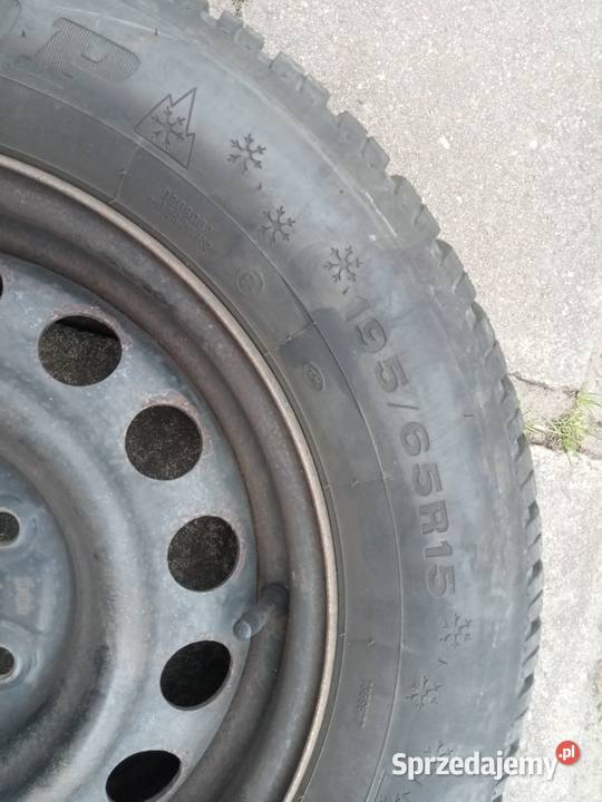 sprzedam felgi z oponami zimowymi Szczecinek sprzedam